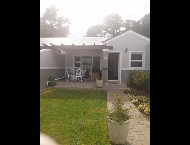 2 BEDROOM TOWNHOUSE FOR SALE IN WELLINGTON CENTRAL